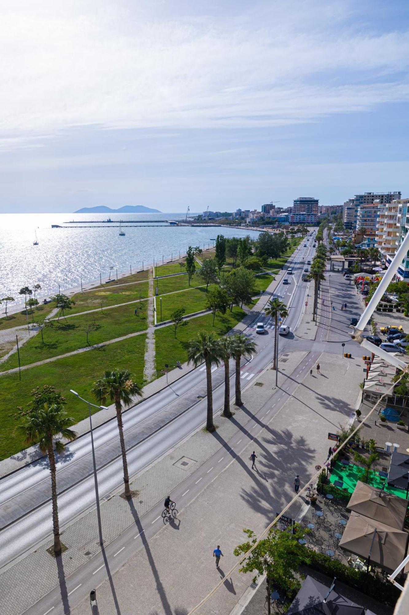 Lucas Apartments Rental Влёра Экстерьер фото