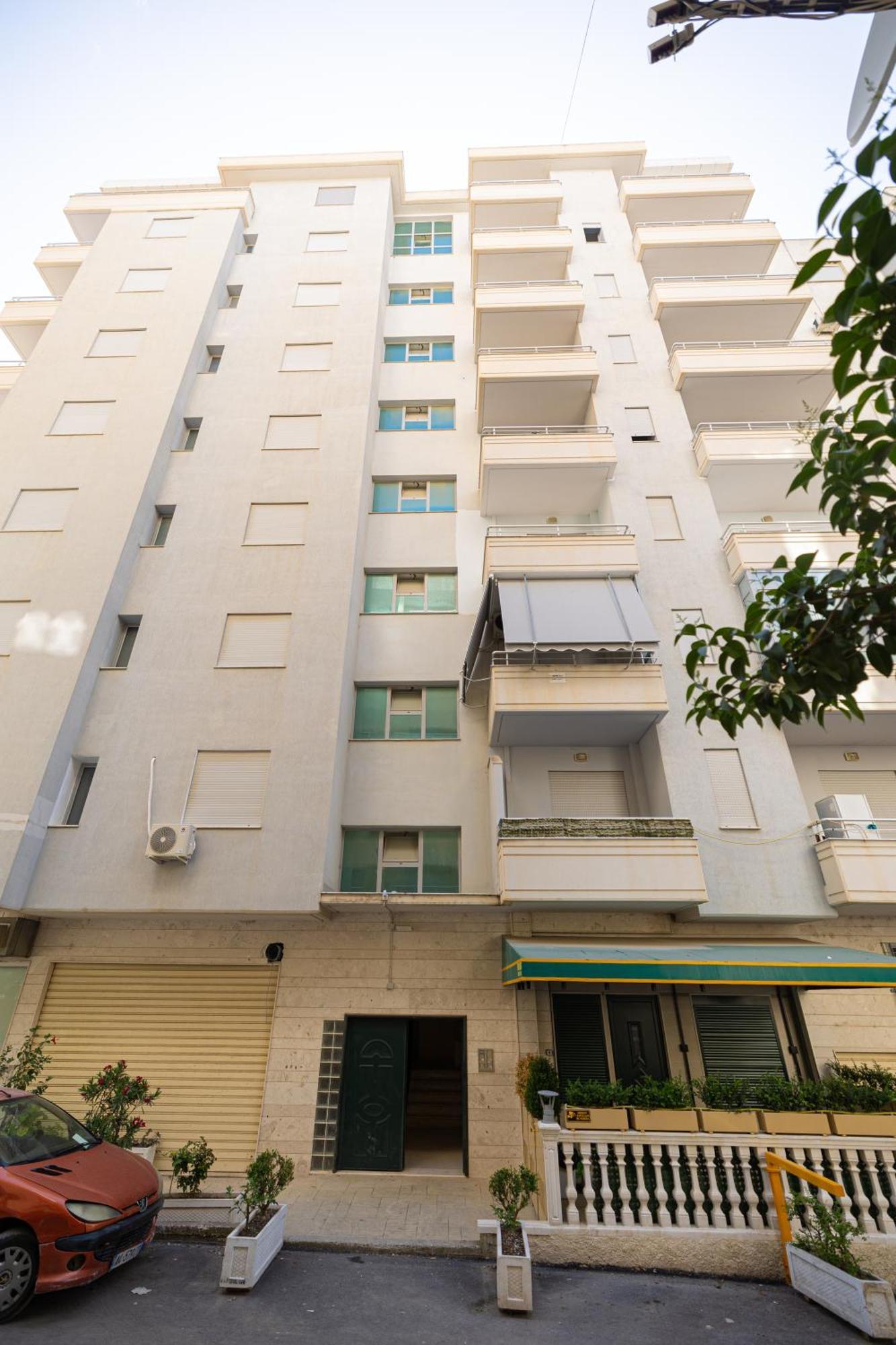 Lucas Apartments Rental Влёра Экстерьер фото